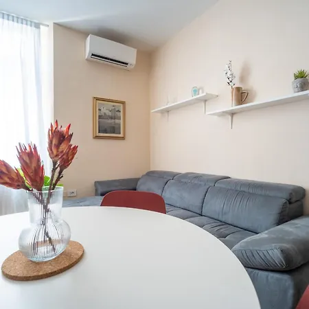 Apartamento Al Donni Aircon Center