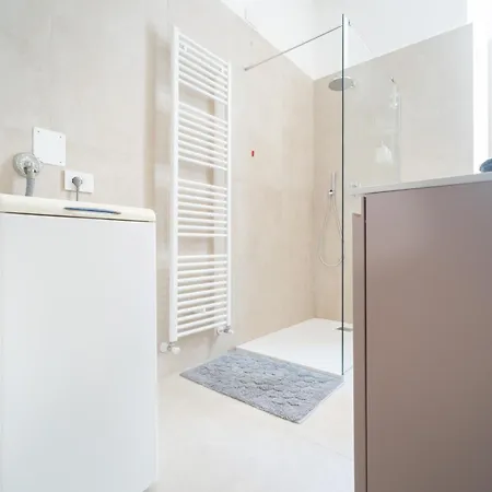 Apartment Al Donni Aircon Center *