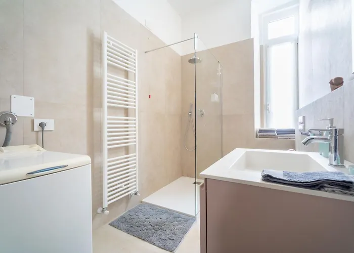 Al Donni Aircon Center Apartment *